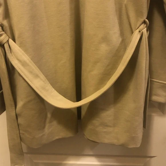 Isabella Bird Medium Tan Coat - Picture 15 of 16